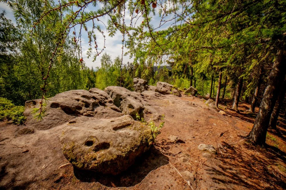 Na Lačnovské skály a Vařákovy paseky