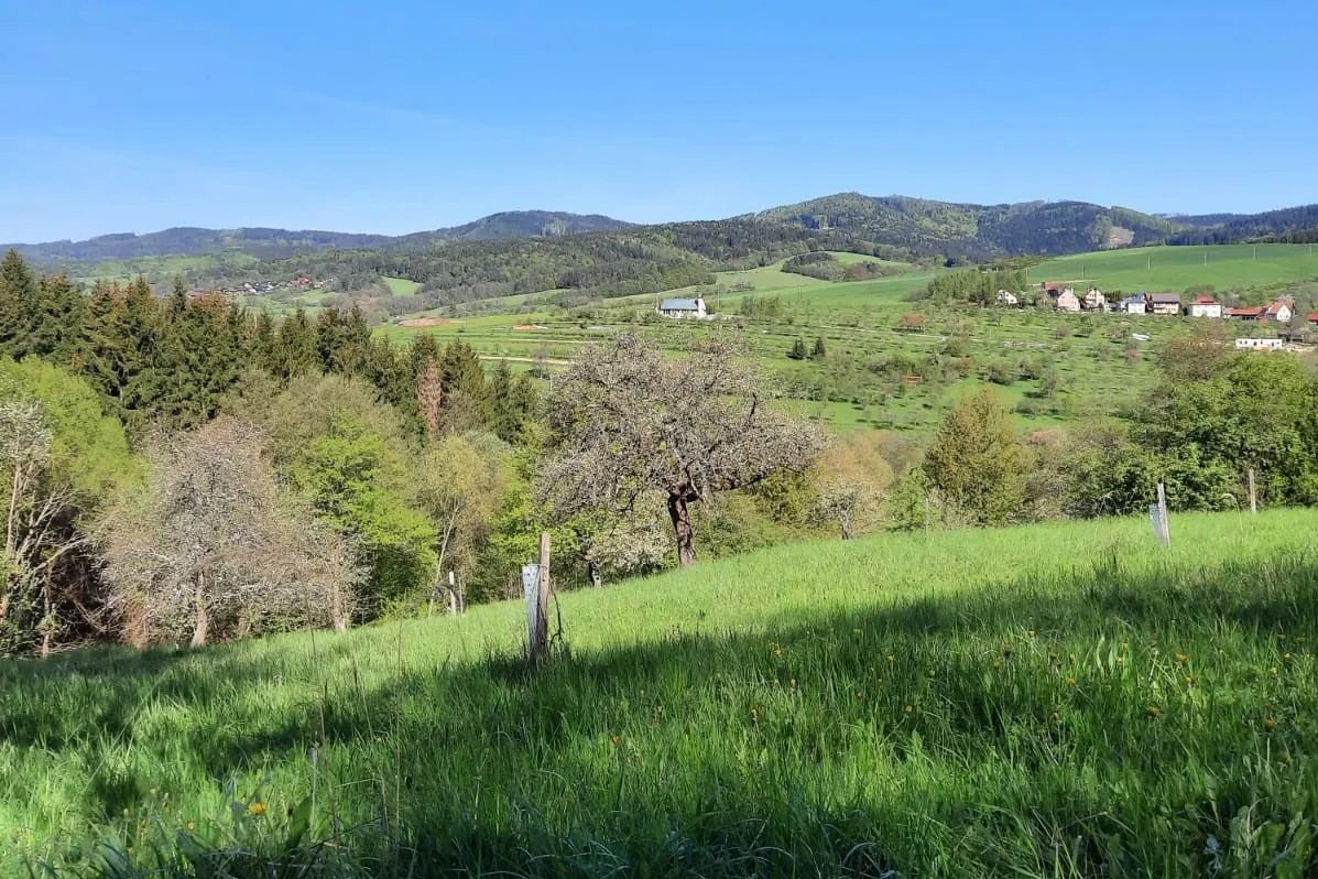 Z Valašských Klobouk na Ploštinu